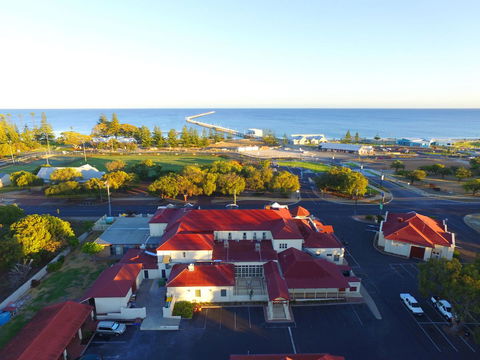 Esplanade Hotel Busselton - Accommodation Coffs Harbour 0