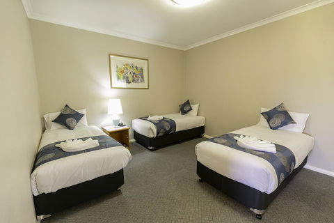Esplanade Hotel Busselton - Accommodation Coffs Harbour 2