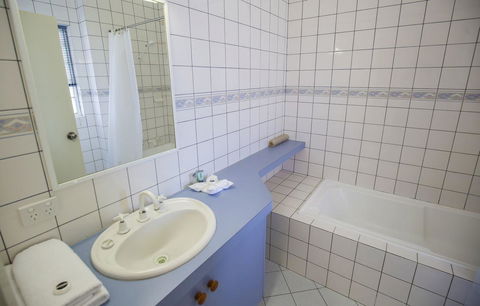 Esplanade Hotel Busselton - Accommodation Coffs Harbour 16