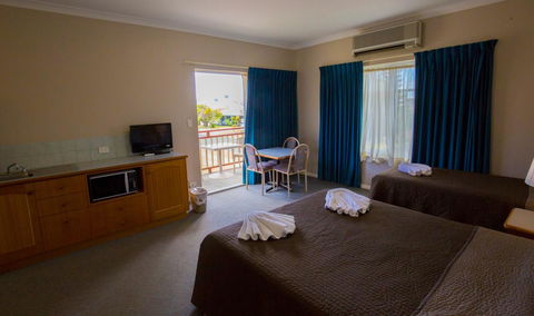 Esplanade Hotel Busselton - Accommodation Coffs Harbour 15