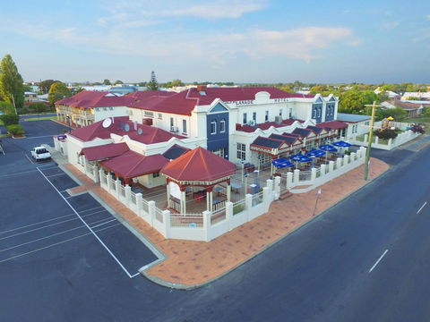 Esplanade Hotel Busselton - Accommodation Coffs Harbour 13