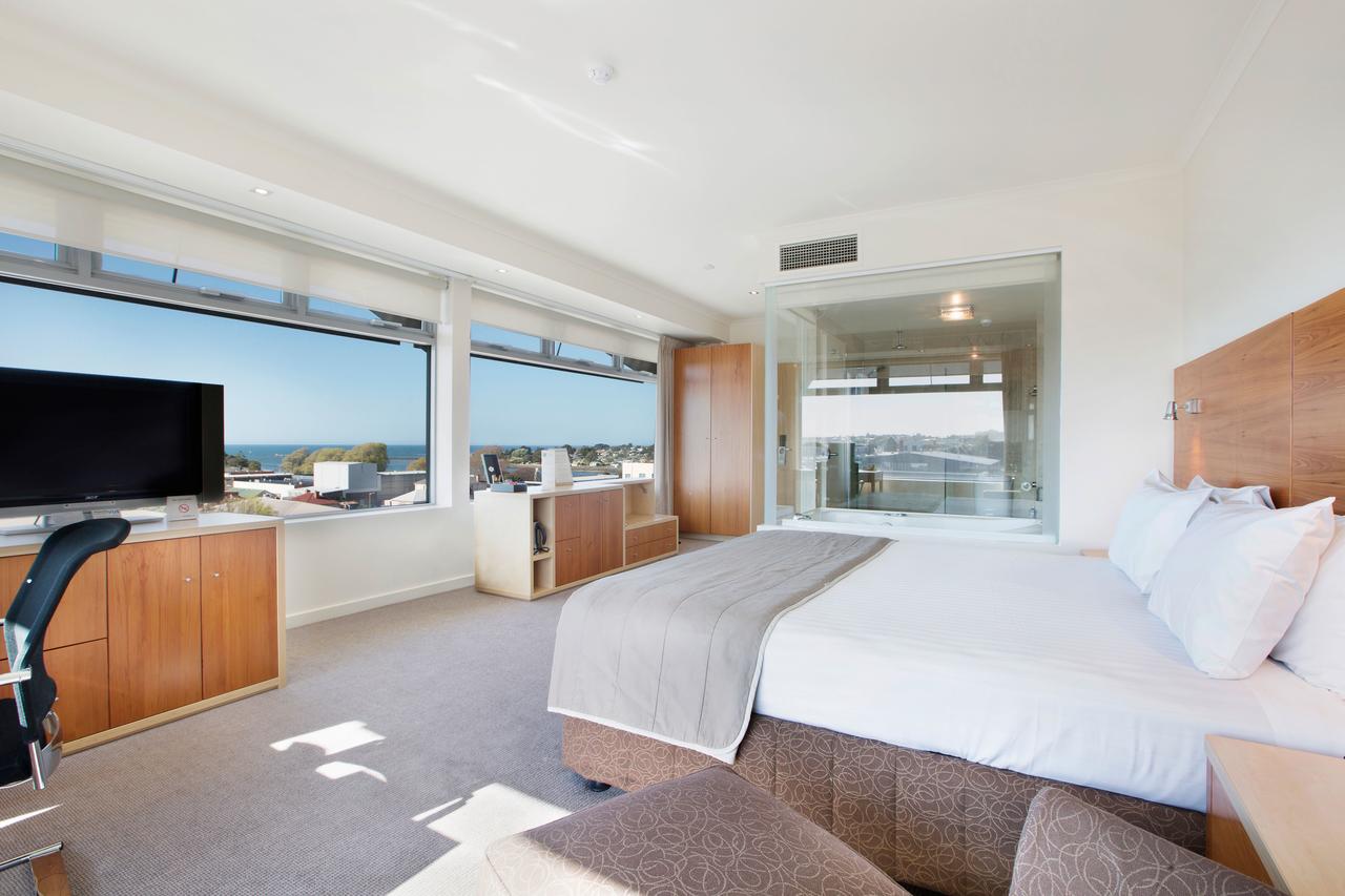 Ambleside TAS Accommodation Coffs Harbour