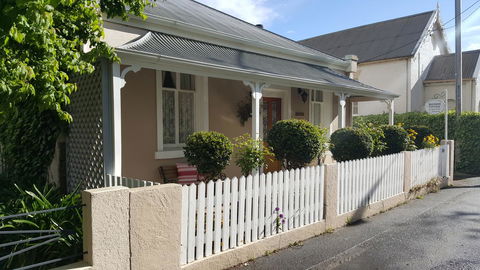 Arendon Cottage - Accommodation Coffs Harbour 0