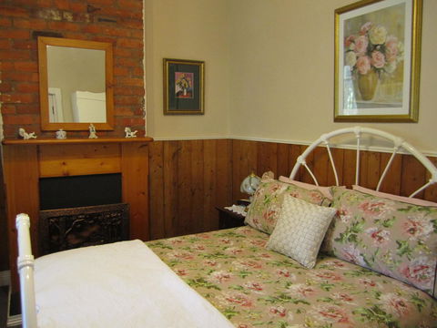 Arendon Cottage - Accommodation Coffs Harbour 1