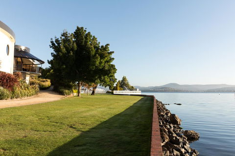 Wrest Point - Accommodation Coffs Harbour 1