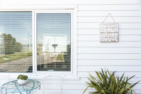 On The Beach Waterfront Apartment - Accommodation Coffs Harbour 1
