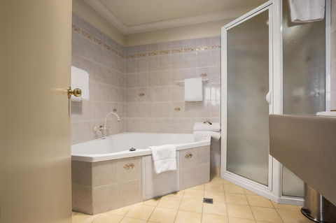 Hadley\'s Orient Hotel - Accommodation Coffs Harbour 19