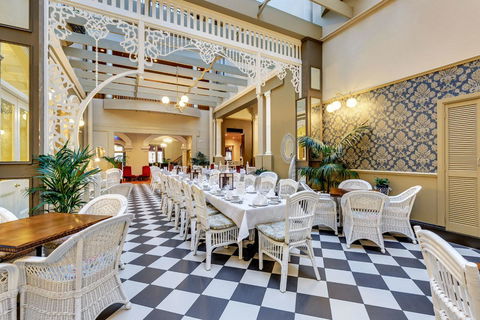 Hadley\'s Orient Hotel - Accommodation Coffs Harbour 2