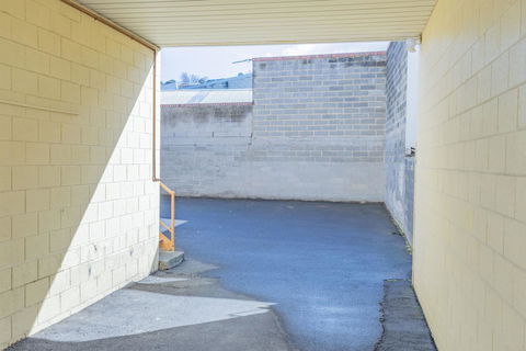 4 Bedroom House - Hobart CBD - Free Parking - Free WIFI - Accommodation Coffs Harbour 26