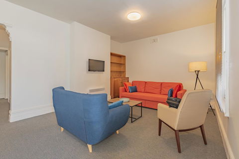 4 Bedroom House - Hobart CBD - Free Parking - Free WIFI - Accommodation Coffs Harbour 22