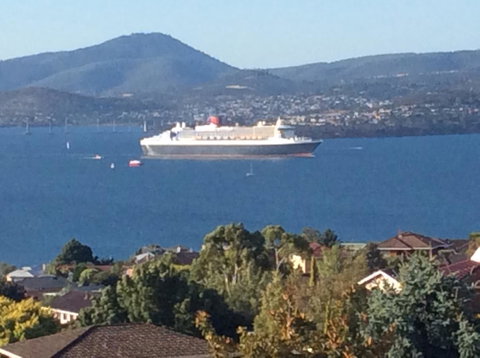 Million Dollar Views - Accommodation Coffs Harbour 9