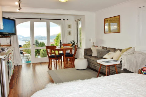 Million Dollar Views - Accommodation Coffs Harbour 32