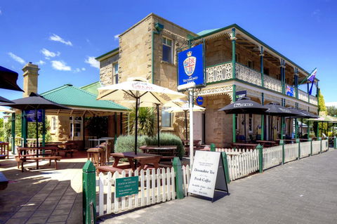 The Richmond Arms Hotel - Accommodation Coffs Harbour 1
