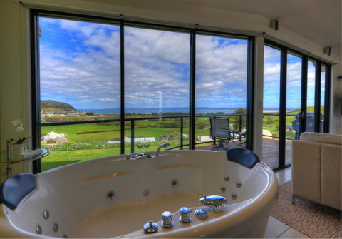 Horizon Deluxe Apartments - Accommodation Coffs Harbour 9