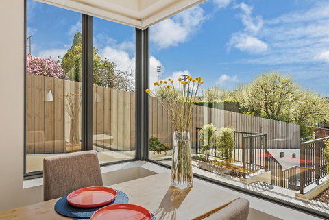 110 Hampden Apartments - Accommodation Coffs Harbour 6
