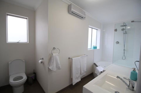 Trinity Hill Apartments - Accommodation Coffs Harbour 1