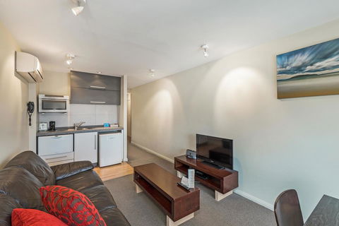 Mantra One Sandy Bay Road - Accommodation Coffs Harbour 29