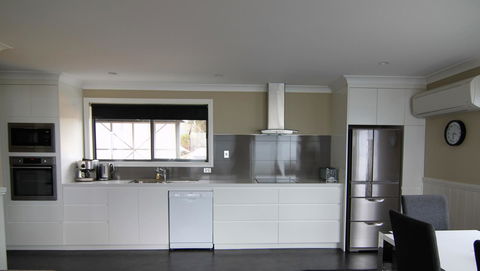 SEA EAGLE COTTAGE Amazing Views Of Bay Of Fires - Accommodation Coffs Harbour 7