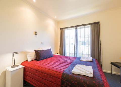 Graham Apartments - Accommodation Coffs Harbour 6