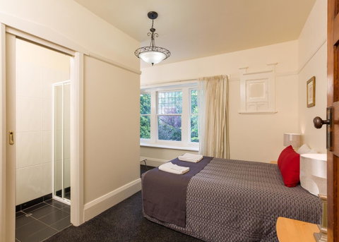 Graham Apartments - Accommodation Coffs Harbour 25