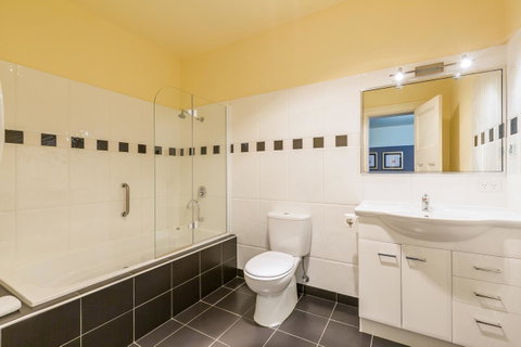 Graham Apartments - Accommodation Coffs Harbour 36