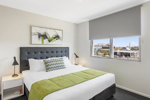 Oaks Brisbane Woolloongabba Suites - Accommodation Coffs Harbour 0