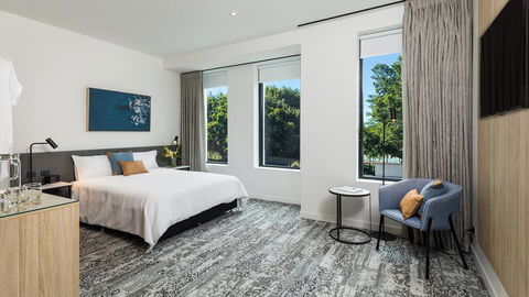 Oaks Cairns Hotel - Accommodation Coffs Harbour 0