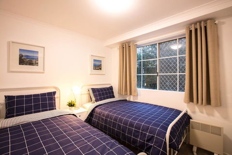 Oberlaken 2/125 Gippsland Street - Accommodation Coffs Harbour 2