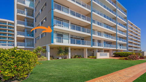 Oceanic 2 - On Main Beach! - Accommodation Coffs Harbour 0