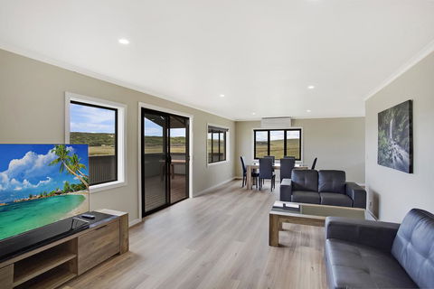 Otway Coastal Villas - Accommodation Coffs Harbour 0