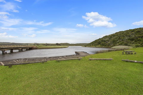 Otway Coastal Villas - Accommodation Coffs Harbour 1