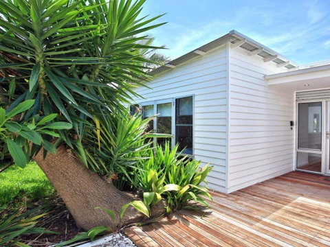 Palm Oasis - Family Friendly Accommodation Just A Short Walk To Werri Beach - Accommodation Coffs Harbour 0