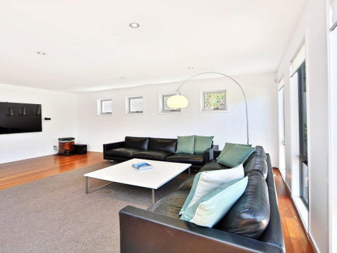 Palm Oasis - Family Friendly Accommodation Just A Short Walk To Werri Beach - Accommodation Coffs Harbour 1