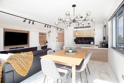 Penthouse Designer Apartment Close To City - Accommodation Coffs Harbour 0