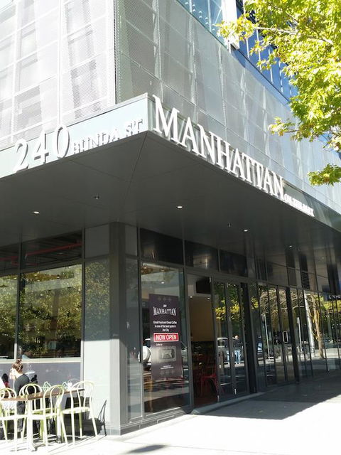 Perfectly Located Modern Apartment - Canberra CBD - Accommodation Coffs Harbour 3