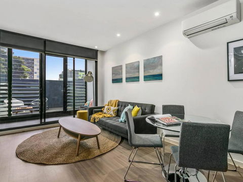 PERFECTLY PRAHRAN - Your Mecca Of Social And Style - Accommodation Coffs Harbour 1