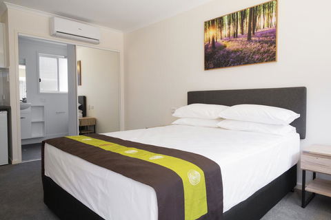 Petrie Mill Motel - Accommodation Coffs Harbour 0