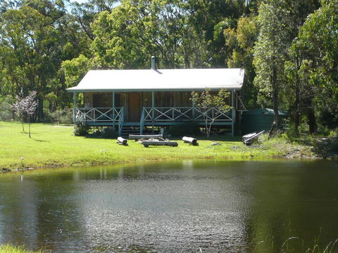 Possum's Hollow And Hooter's Hut - Accommodation Coffs Harbour 3