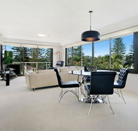 Private Apartment - Central Broadbeach - Accommodation Coffs Harbour