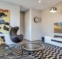 Professional living minutes from the city - Accommodation Coffs Harbour