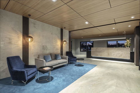 Quality Hotel Lakeside - Accommodation Coffs Harbour 1