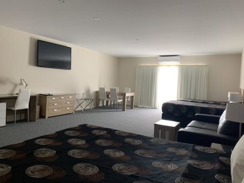 Quality Hotel Sherbourne Terrace - Accommodation Coffs Harbour 2