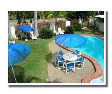 Queens Beach Hotel - Accommodation Coffs Harbour 2