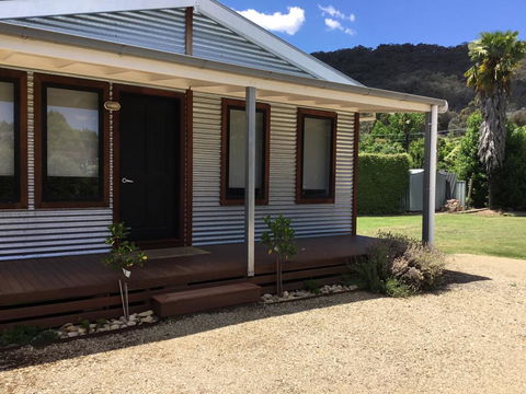 Rail Trail Cottage - Accommodation Coffs Harbour 0