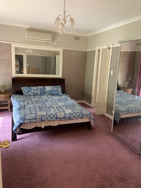 Heidelberg Heights VIC Accommodation Coffs Harbour