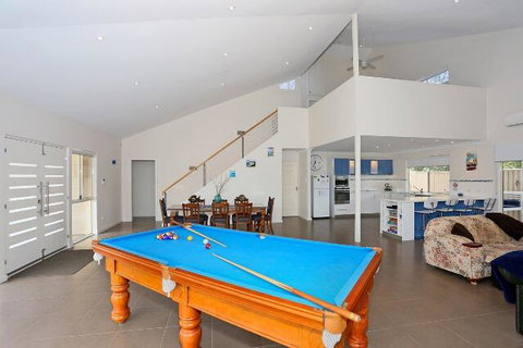 Relax At Falcon By The Bay - Accommodation Coffs Harbour 1