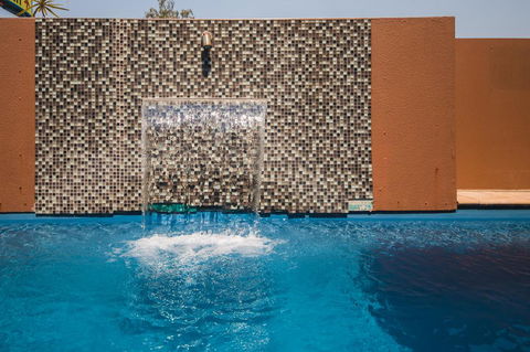 Rocky Resort Motor Inn - Accommodation Coffs Harbour 2