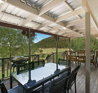Rosa House in Broke 4br House in walking distance to Cellar Doors - Accommodation Coffs Harbour
