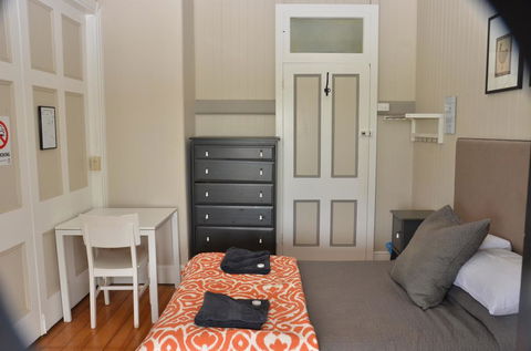 Royal Gatton Hotel - Accommodation Coffs Harbour 1