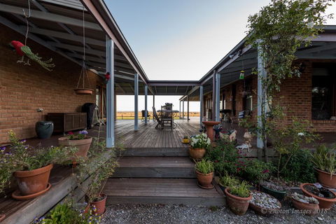 Sanctuary@Waratah - Accommodation Coffs Harbour 1